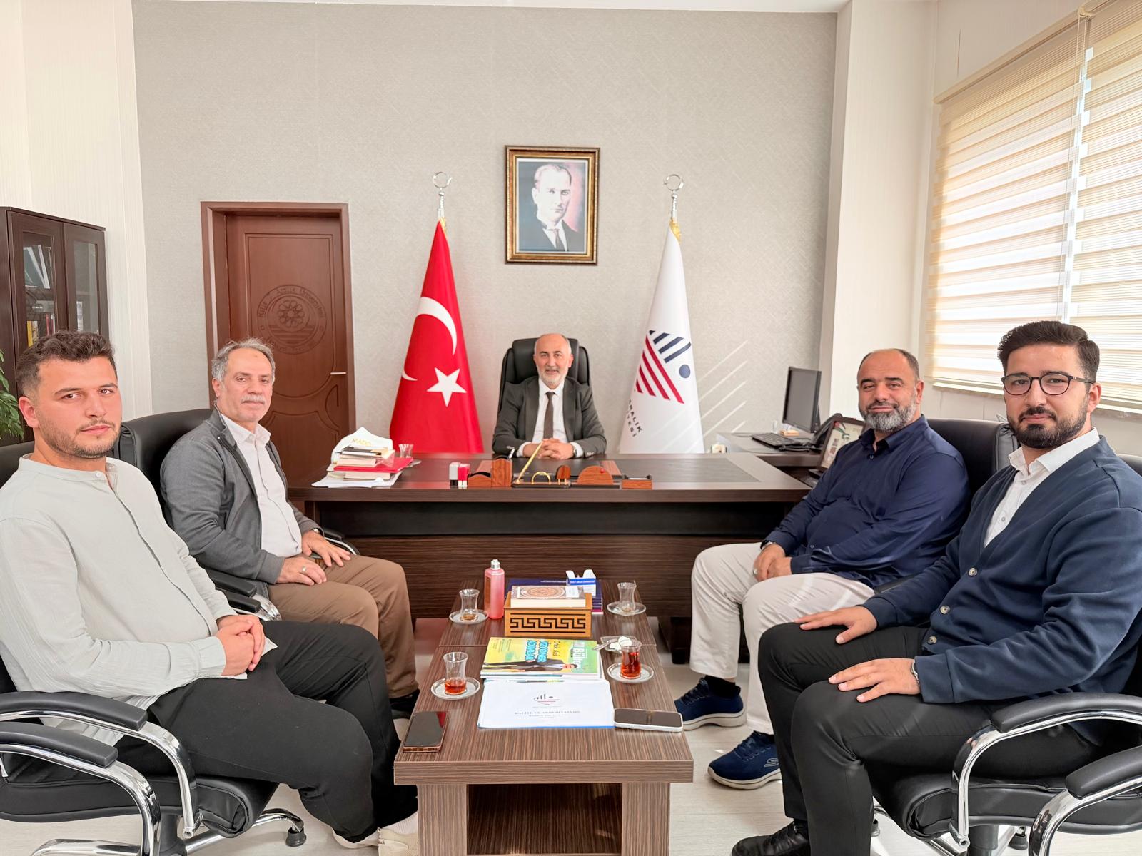 Araştırmacı Yazar Ahmet Bulut, Fakülte Dekanlığımızı Ziyaret Etti